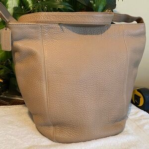 Coach 4916 Soft Bucket Wheat Pebbled Leather Vintage Shoulder Bag